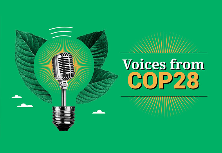 photocomposition: the shape of a lightbulb with a vintage microphone inside of it and green leaves in the background. on the side it is written voices from cop28